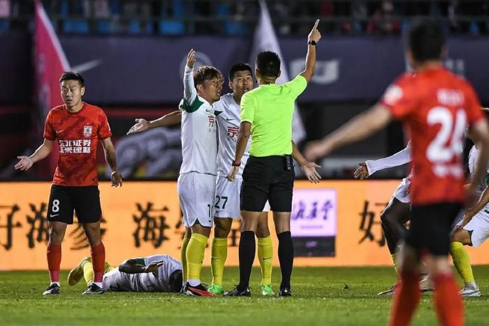 公交车被cao合不拢腿
