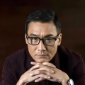 年轻娇小亚洲人青少年
